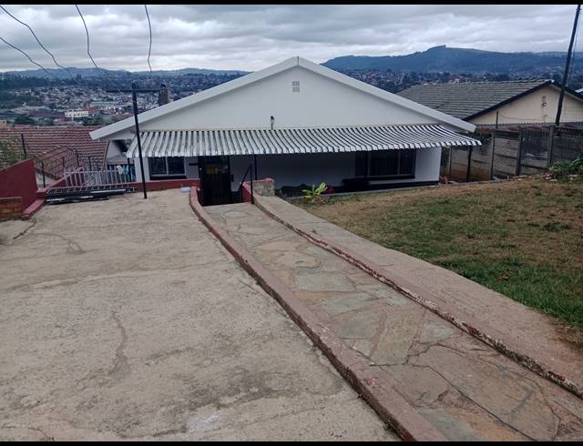 4 BEDROOM HOUSE FOR SALE IN ALLANDALE